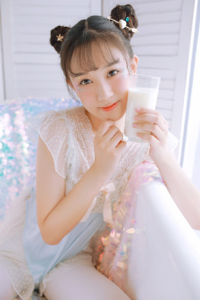 粉衣电梯